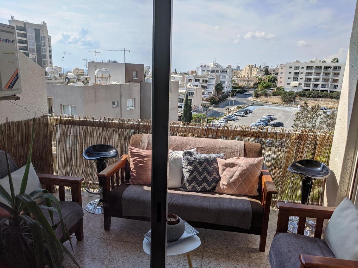 Fantastic 1 Bed Apartment By The Sea Opposite 4 Seasons Limassol Exterior foto